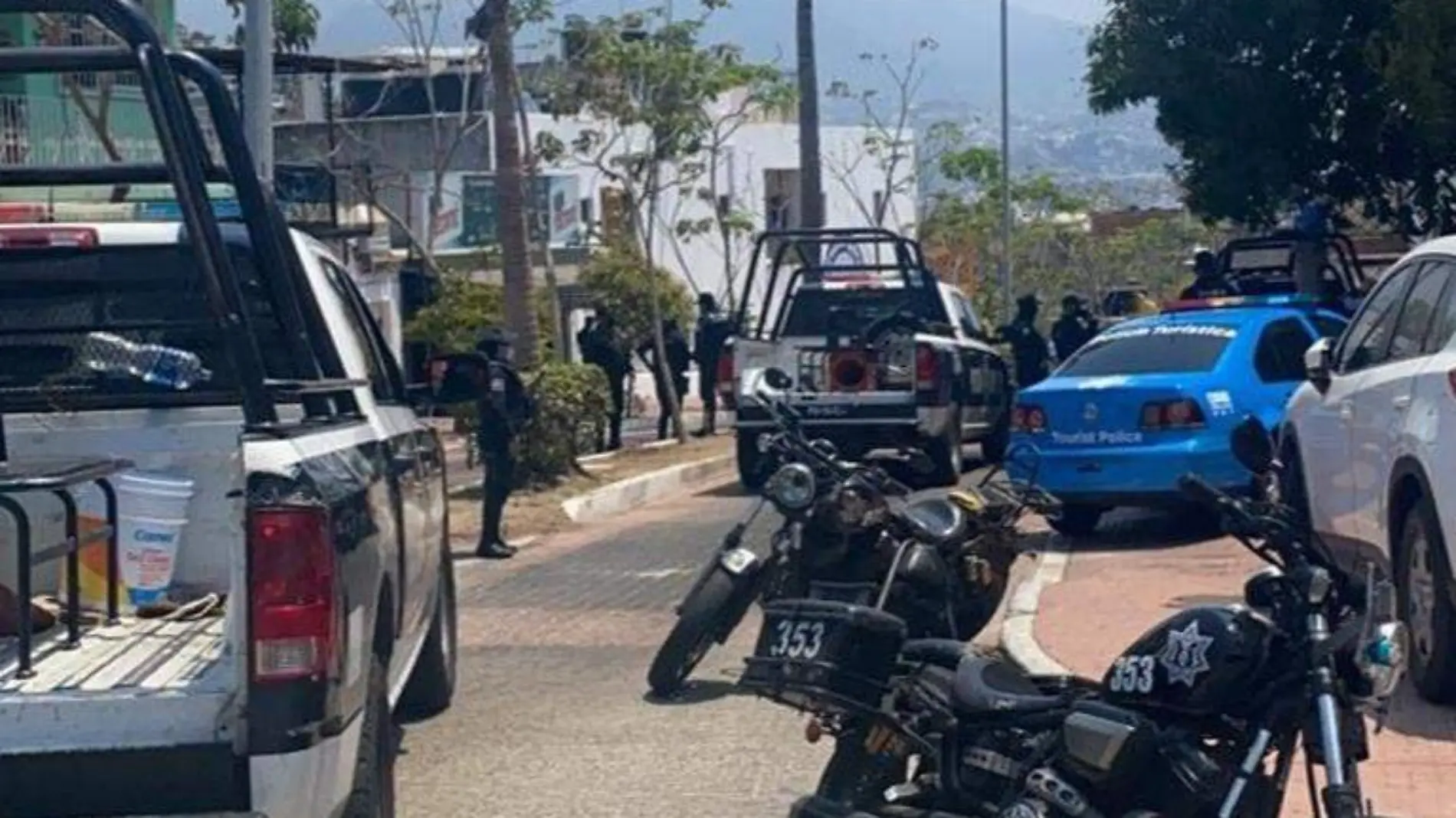 Turistas golpean a hombres en centro acapulco